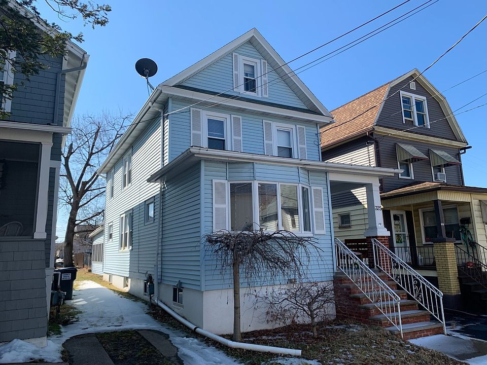 2nd image of 325 North St