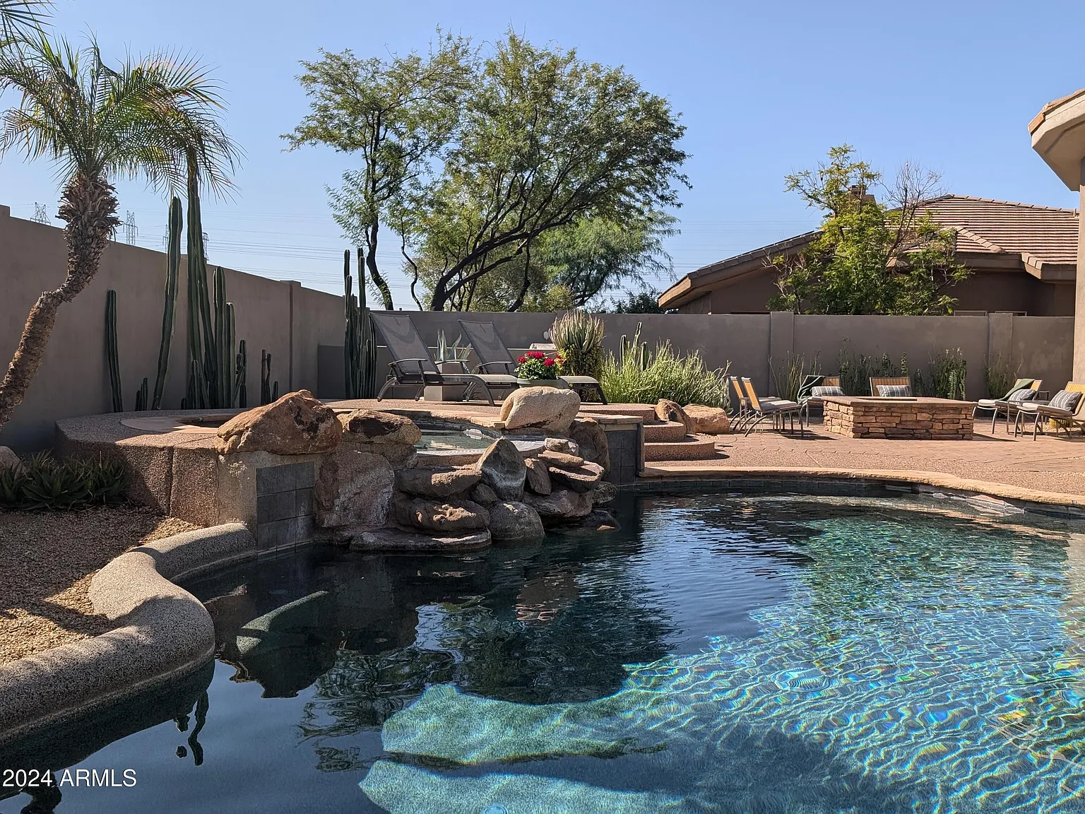 3 bed, 3.5 bath, 2715 sqft, $11,500 — Photo 3