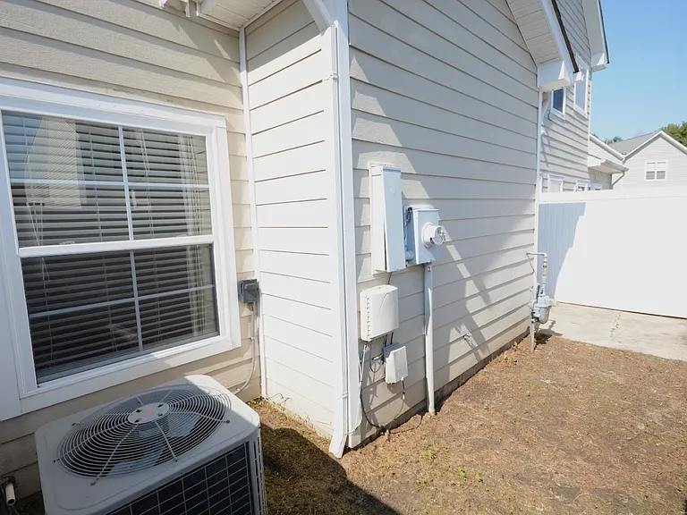 5062 Glen Canyon Dr — Photo 48