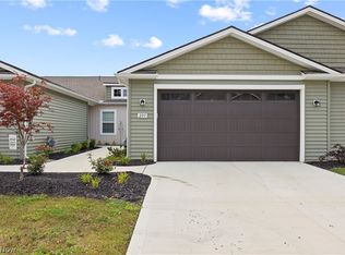 209 Alexander Dr, Elyria, OH 44035