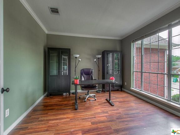 5th image of 1004 Cashew Ln