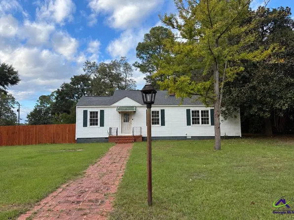 1301 Georgia Ave, Perry, GA 31069
