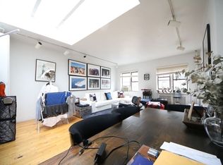 54 W 9th St APT 4, New York, NY 10011