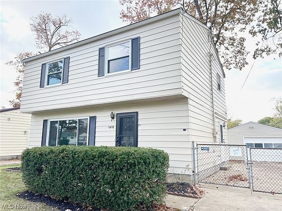 3rd image of 1612 Missouri Ave