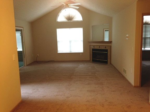 3rd image of 5604 Villa Gates Dr