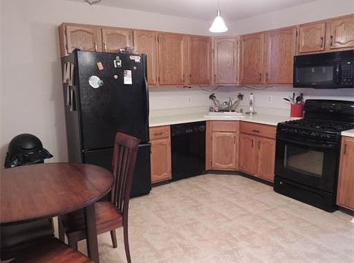 2nd image of 115 Willett Ave #A-4