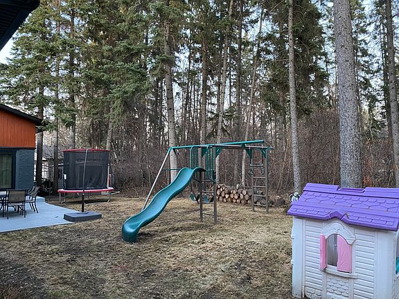 2nd image of 7 Glenview Cres