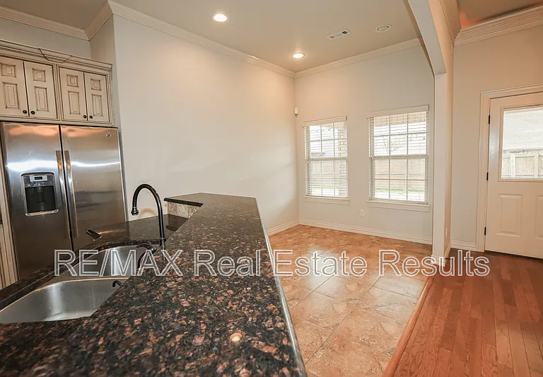 3607 SW Birchton Ave — Photo 10