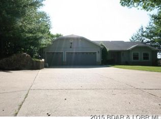 1457 Bluff Dr, Osage Beach, MO 65065