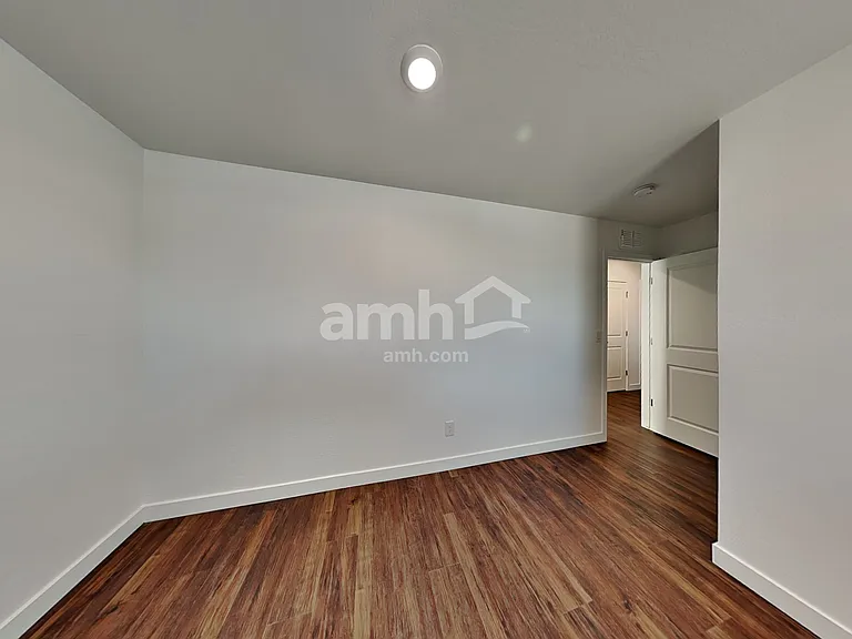 8319 W 21st Dr — Photo 15