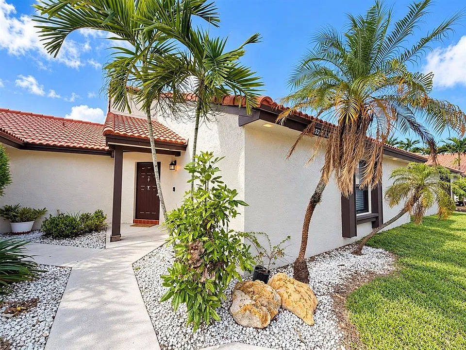 15285 SW 45th Ter #59E