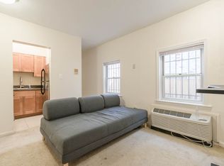219 S Payne St APT 104, Alexandria, VA 22314
