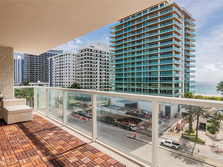 5750 Collins Ave #7A — Photo 8