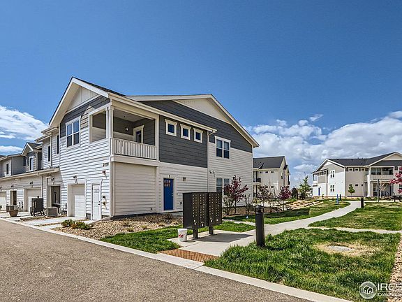 3rd image of 2078 Autumn Moon Dr #1