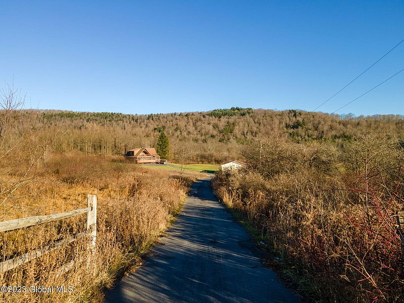 4th image of 3296 State Highway 166