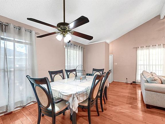 5th image of 8829 Carousel Ln