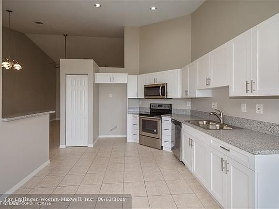 2nd image of 7520 S Aragon Blvd #2