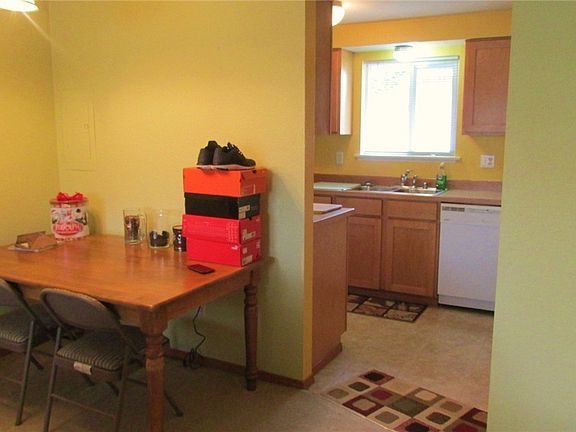 3rd image of 700 Ford Ave APT 14