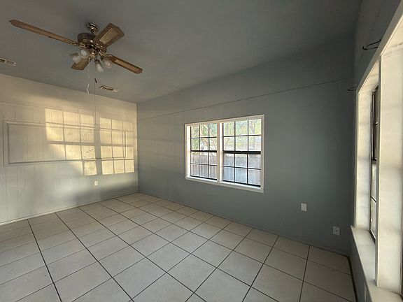 5th image of 808 S Terrell St
