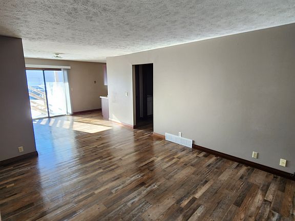 3rd image of 2121 Cottage St