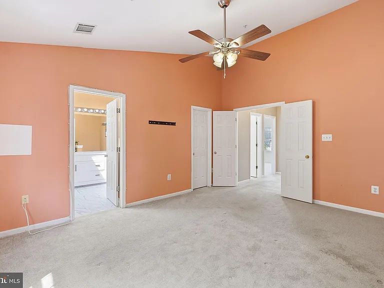 7827 Quill Point Dr — Photo 10