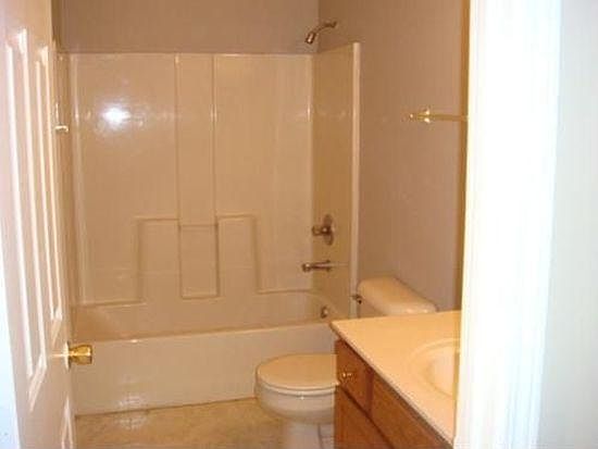 2nd image of 121 Jennifer Dr