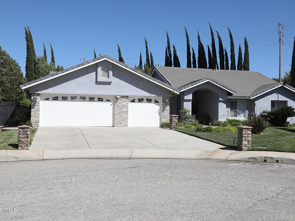 1st image of 41216 Vista Linda