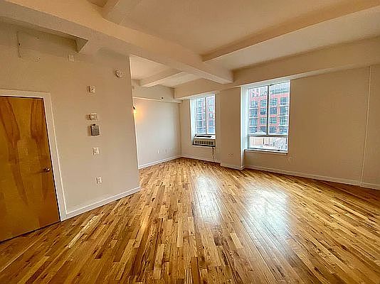 4th image of 29-28 41st Ave #709
