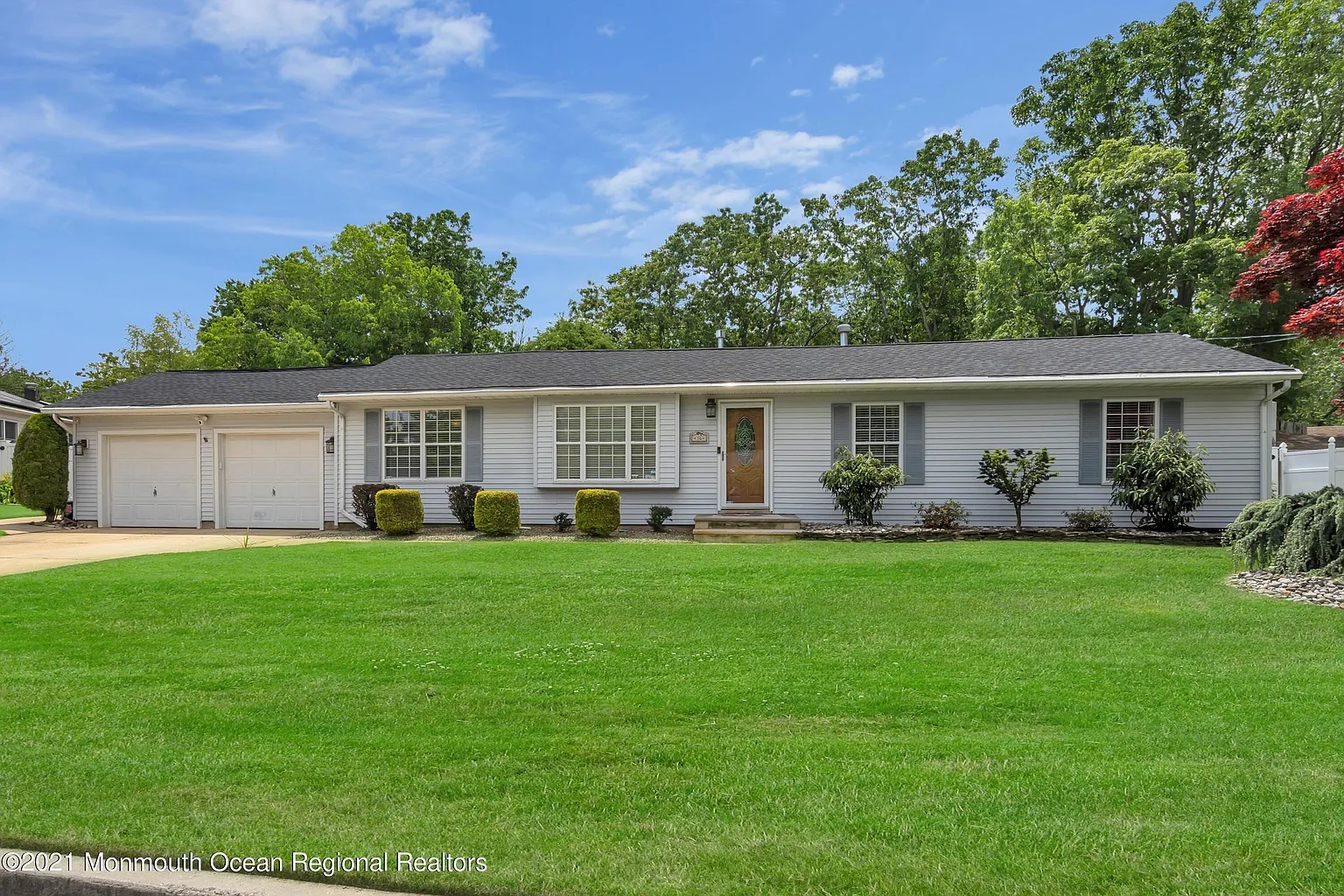 36 Clark Dr photo 1