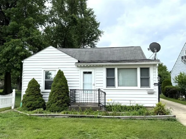654 E 331st St, Eastlake, OH 44095
