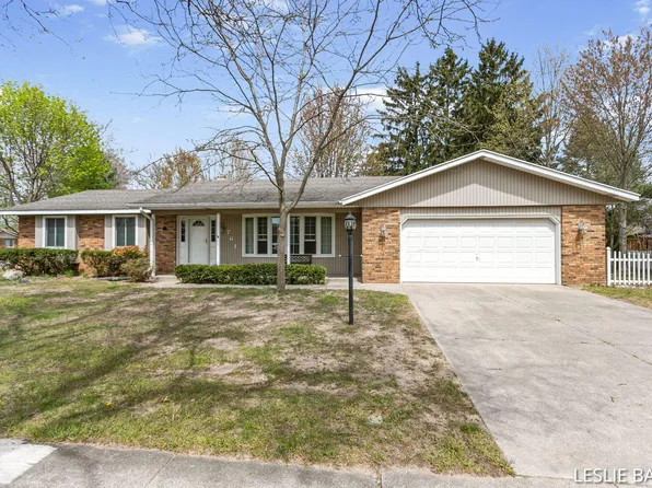 761 Crestview St, Holland, MI 49423