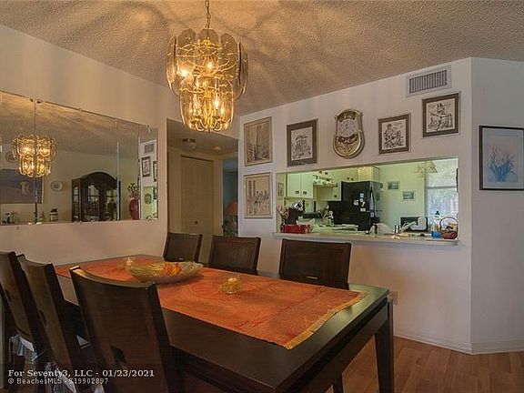 4th image of 10422 NW 24th Pl APT 102