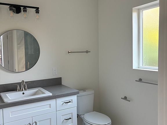 3rd image of 432 Westpoint Dr #2