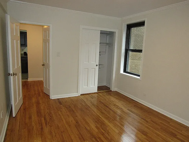 14345 Sanford Ave #203 — Photo 8