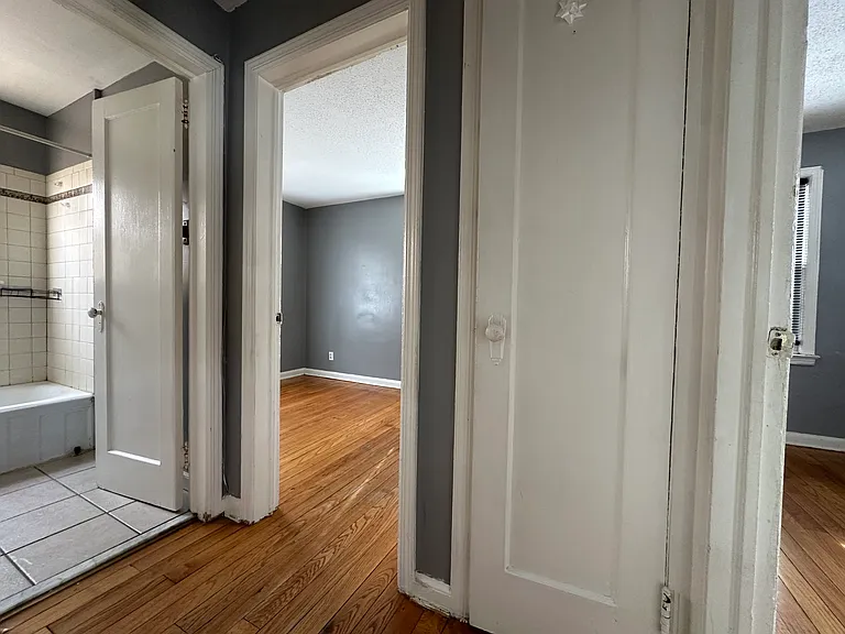 483 Cold Spring Ave #1-B — Photo 7