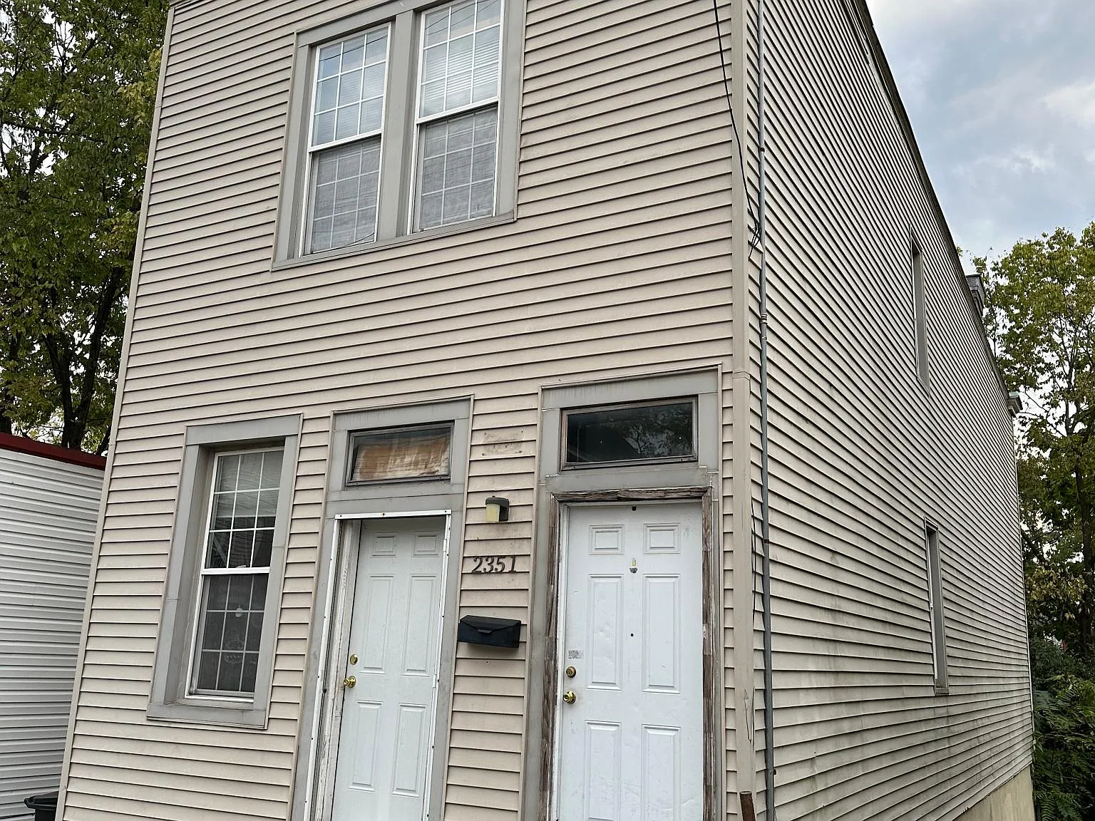 4 bed, $2,950 — Photo 2