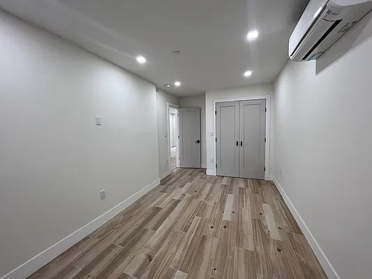 Rented by Trademarko Realty Inc | media 15