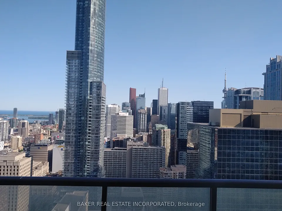 15 Grenville St #3703