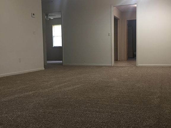 5th image of 105 Princess Ln #B