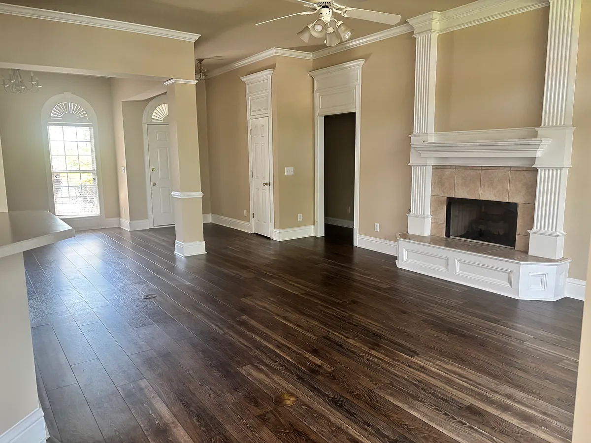 Building Photo - 3225 Hammond Dr