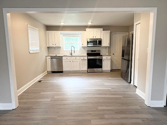 2nd image of 1710 Olive St