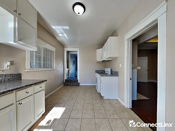 5th image of 2251 W 28th St