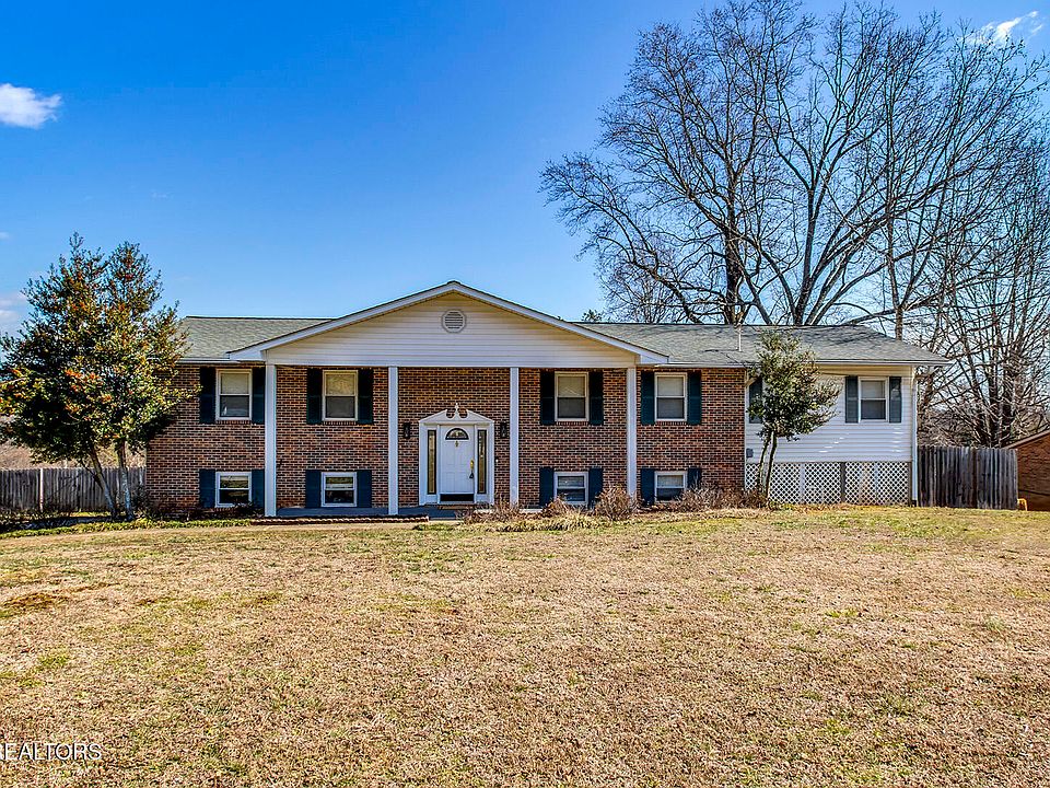 1st image of 127 Scenic Lake Dr