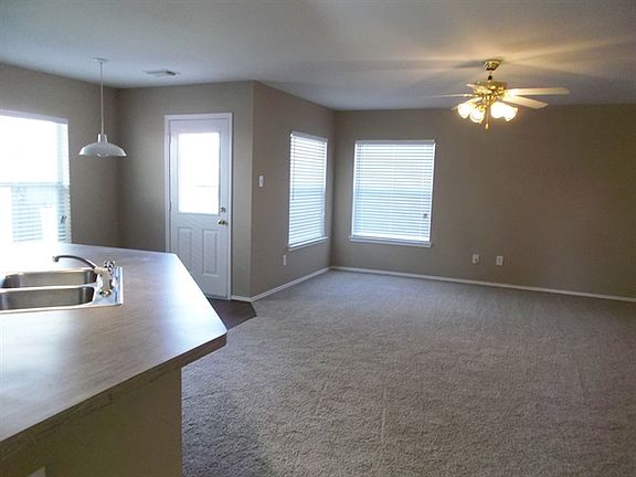 4th image of 18134 Flower Grove Ct