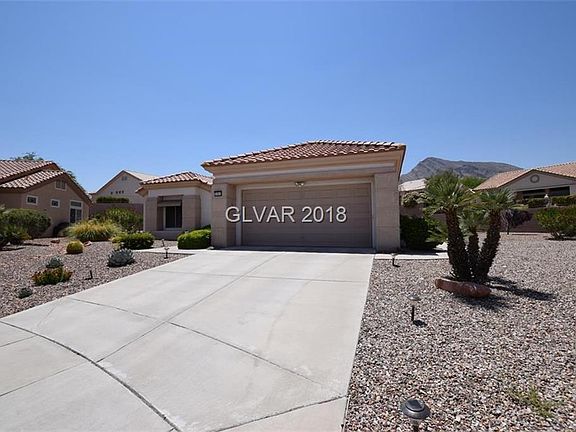 3rd image of 10605 Sable Oaks Ct