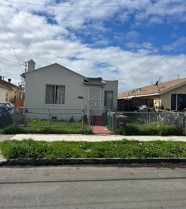 1st image of 7625 Hillside St
