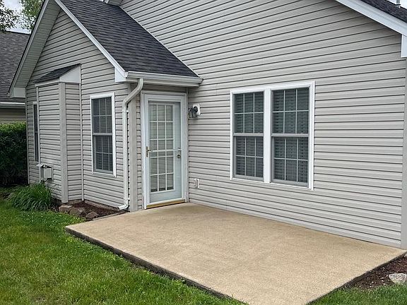 2nd image of 1845 Rosser Ln