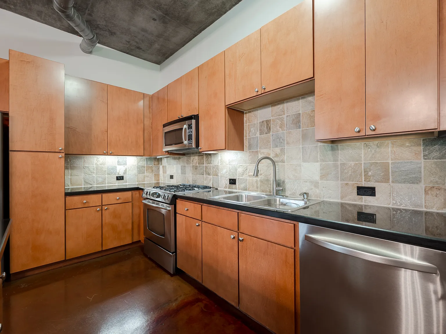 1 bed, 1283 sqft, $4,100 — Photo 4
