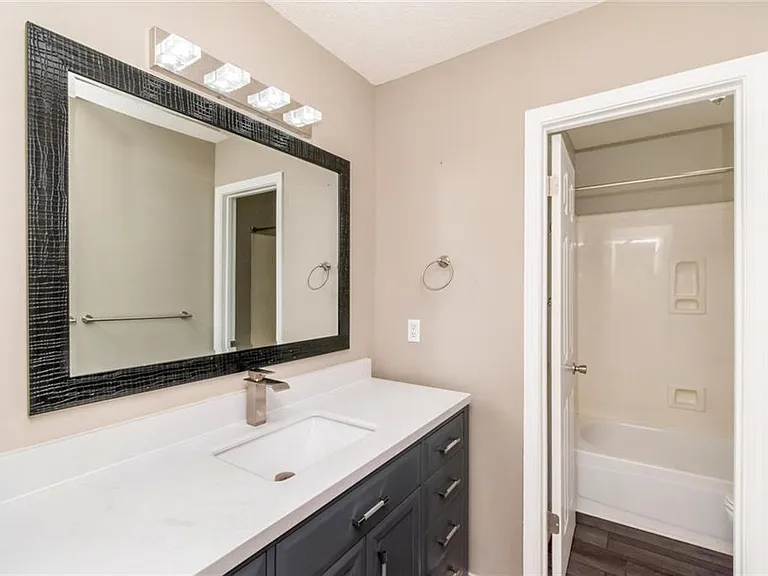 7490 Quency Dr — Photo 38