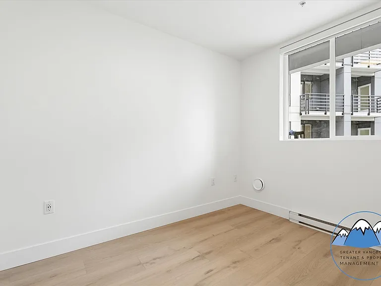 20769 Fraser Hwy — Photo 12